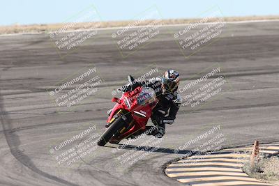 media/Jan-15-2026-Racers Edge (Thu) [[dfebeb70ab]]/3-B Group/Session 2 (Bowl Exit)/